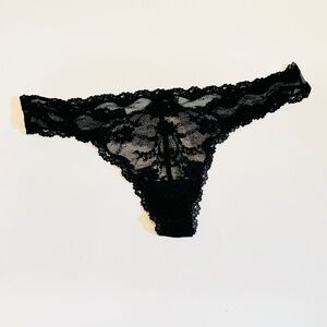 Victoria's Secret LACE FLORAL THONG Panty